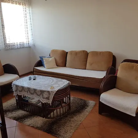 شقة Rogic Apartmani